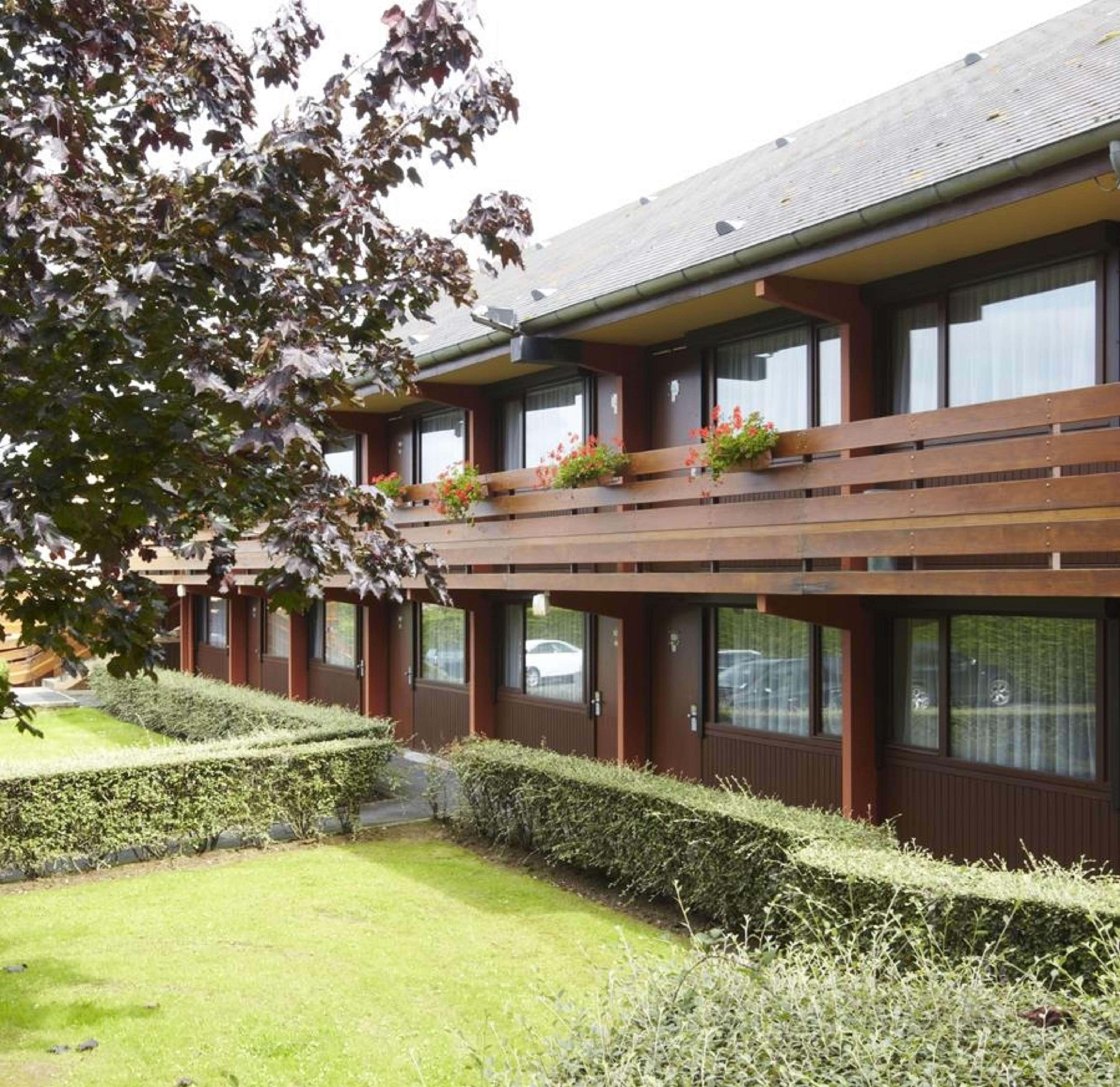 Kyriad Honfleur - La Riviere Saint Sauveur מראה חיצוני תמונה