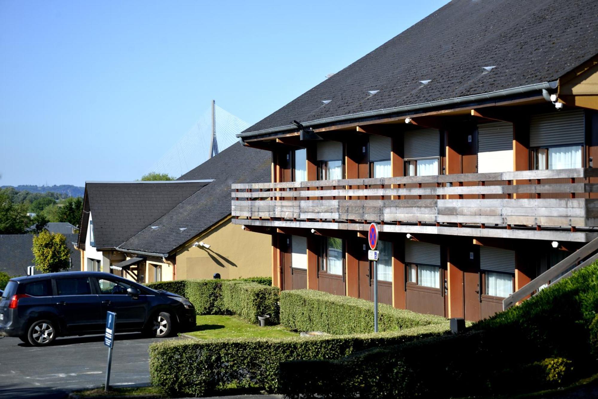 Kyriad Honfleur - La Riviere Saint Sauveur מראה חיצוני תמונה